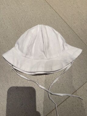 Jacadi White Linen Baby Sun Hat with Ties